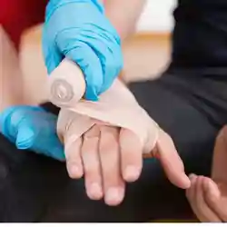 First-Aid-CPR-Training-Mississauga-Emergency-First-Aid-Certificate (1)